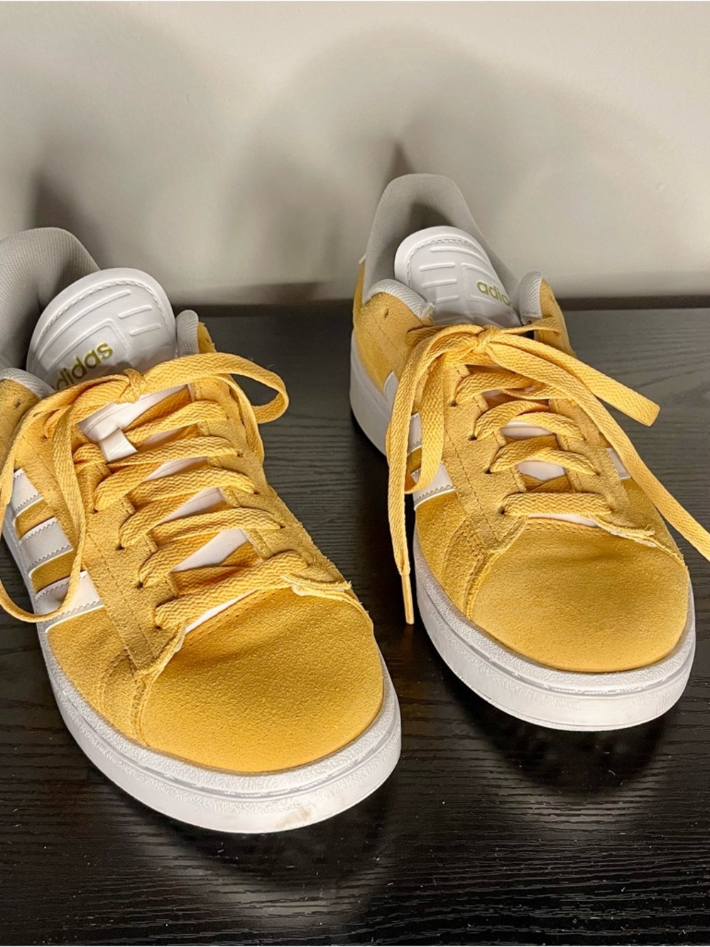 adidas Yellow Suede Low-Top Sneakers / White Accents 7.5M Worn Once